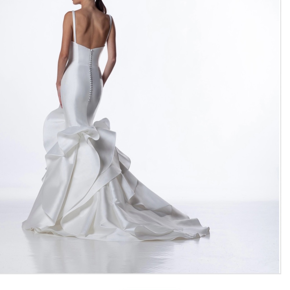 Elegant White Wedding Gown